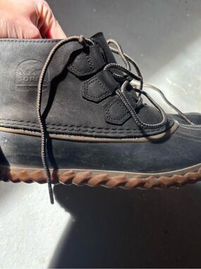 Sorel Women's Black and Brown Waterproof Lace-Up Boot
